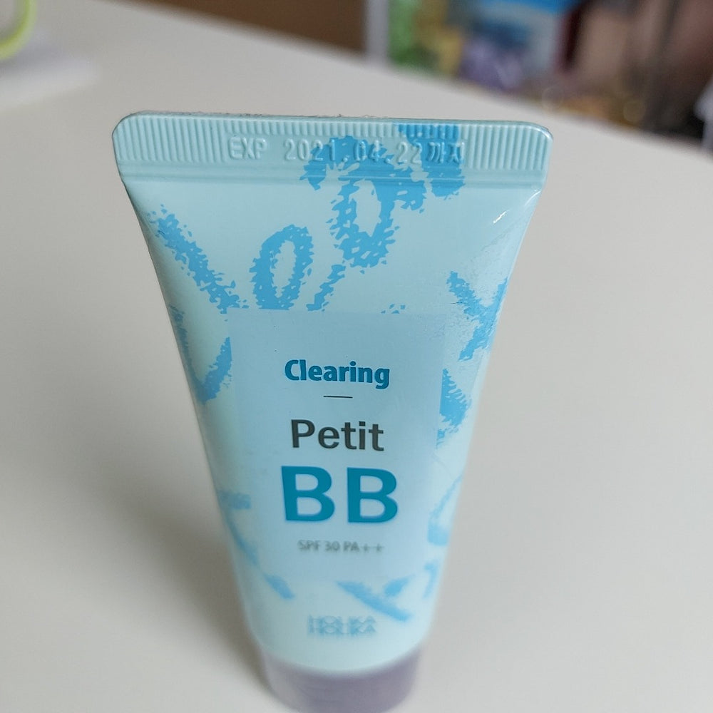 Очищающий ВВ-крем для жирной кожи Holika Holika Clearing Petit BB Clearing 30ml - ALCHEMY